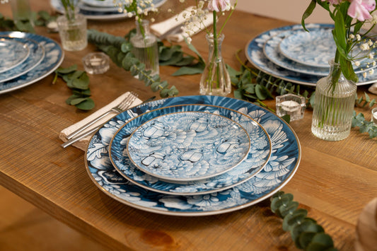 How to Curate a Gallery-Worthy Dining Table at Home